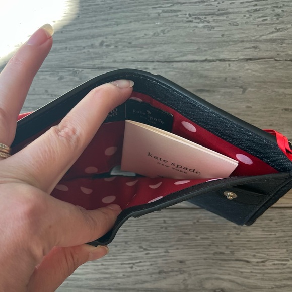 Kate Spade x Minnie Mouse Adalyn Wallet Disney NWT Black Leather Bow Polka Dot - Picture 10 of 10